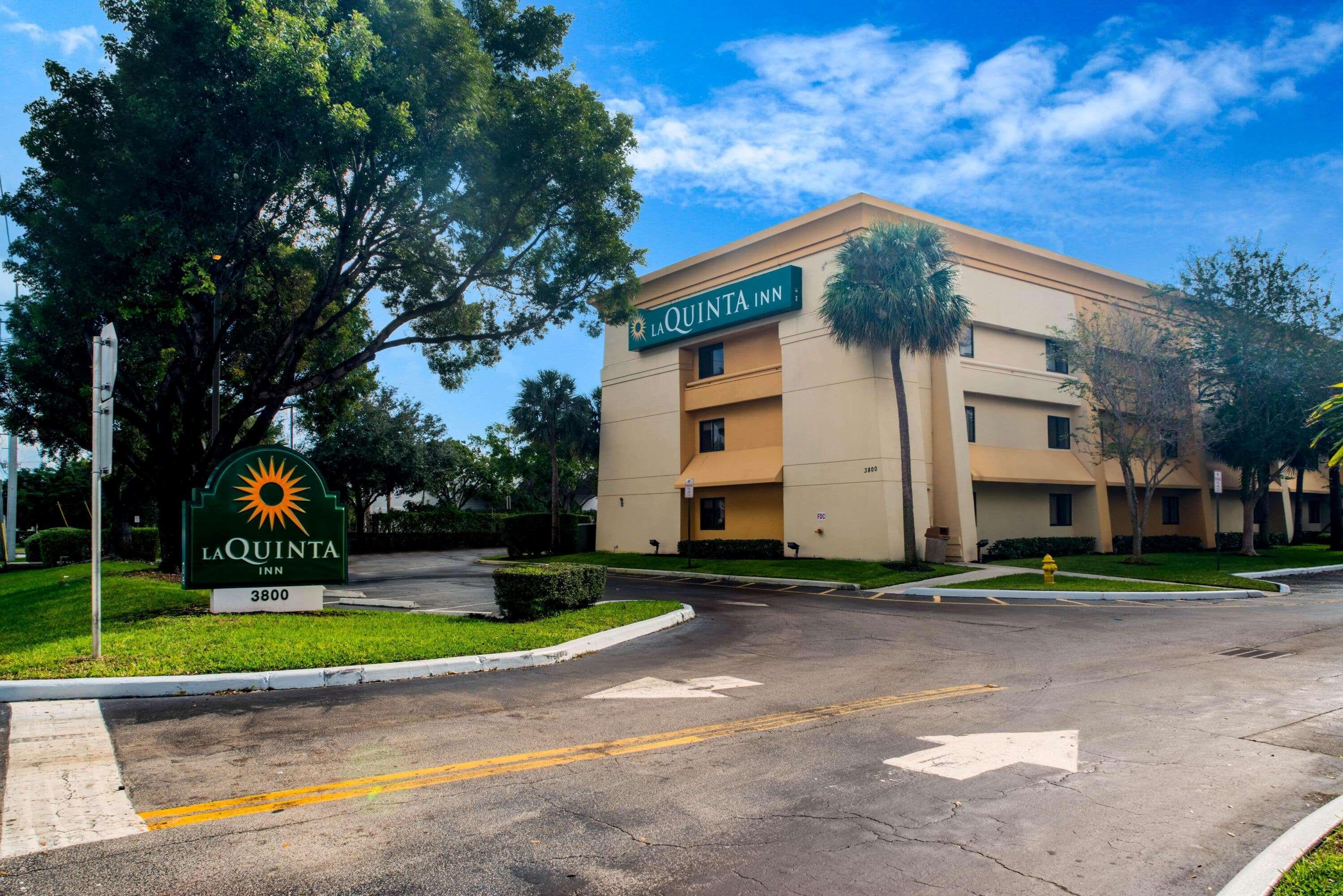 La Quinta Inn By Wyndham Ft. Lauderdale Tamarac East Lauderdale Lakes Ngoại thất bức ảnh
